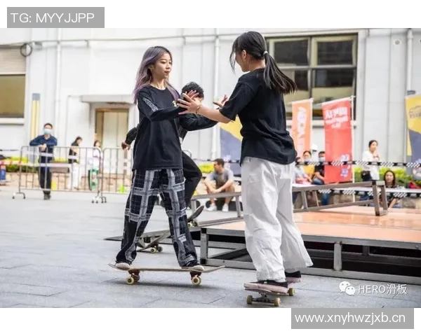 重庆滑板队的战术解析与控制体系探讨 重庆滑板队的战术解析与控制体系探讨